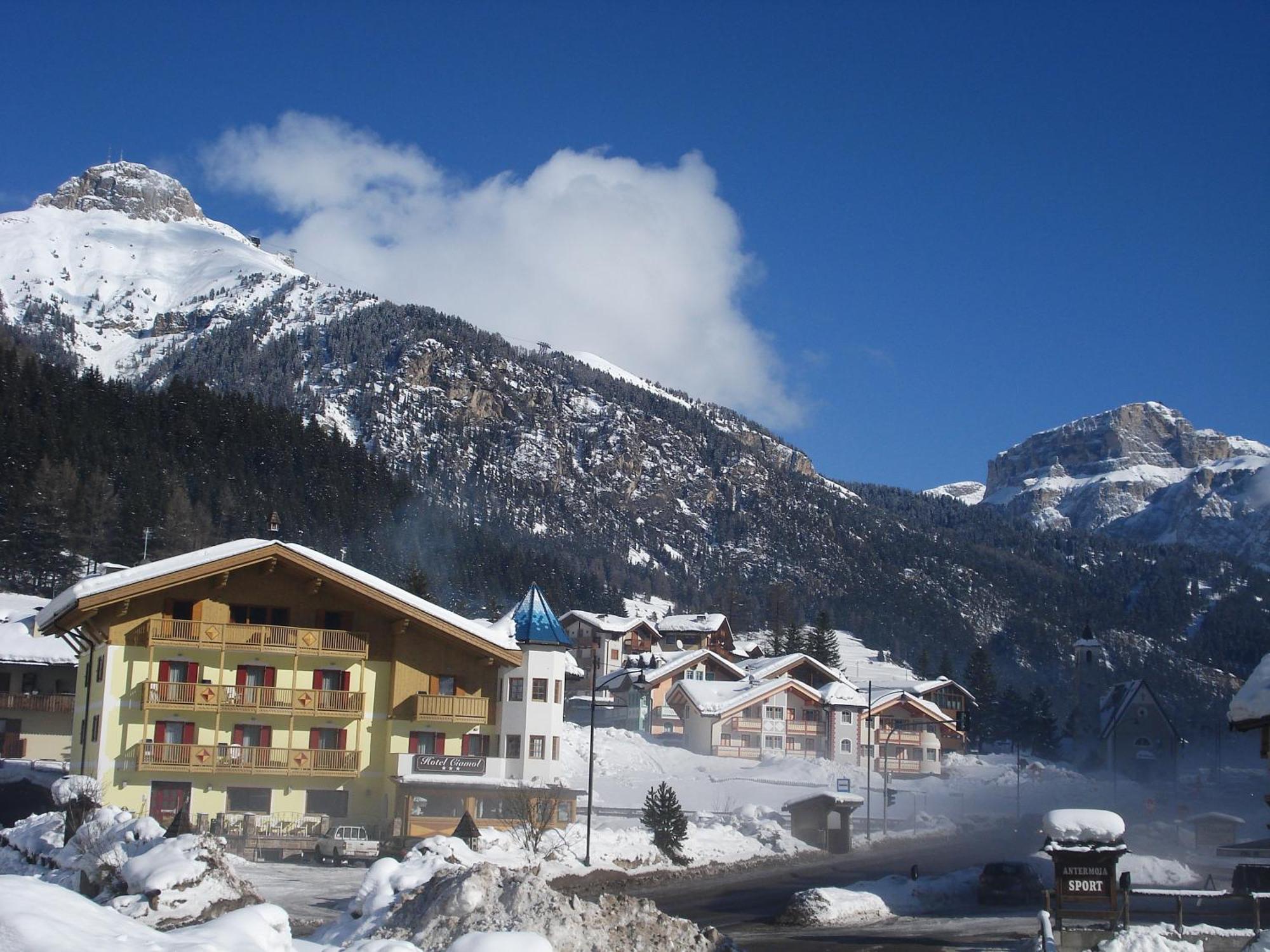 Hotel Ciamol Campitello di Fassa Exterior foto