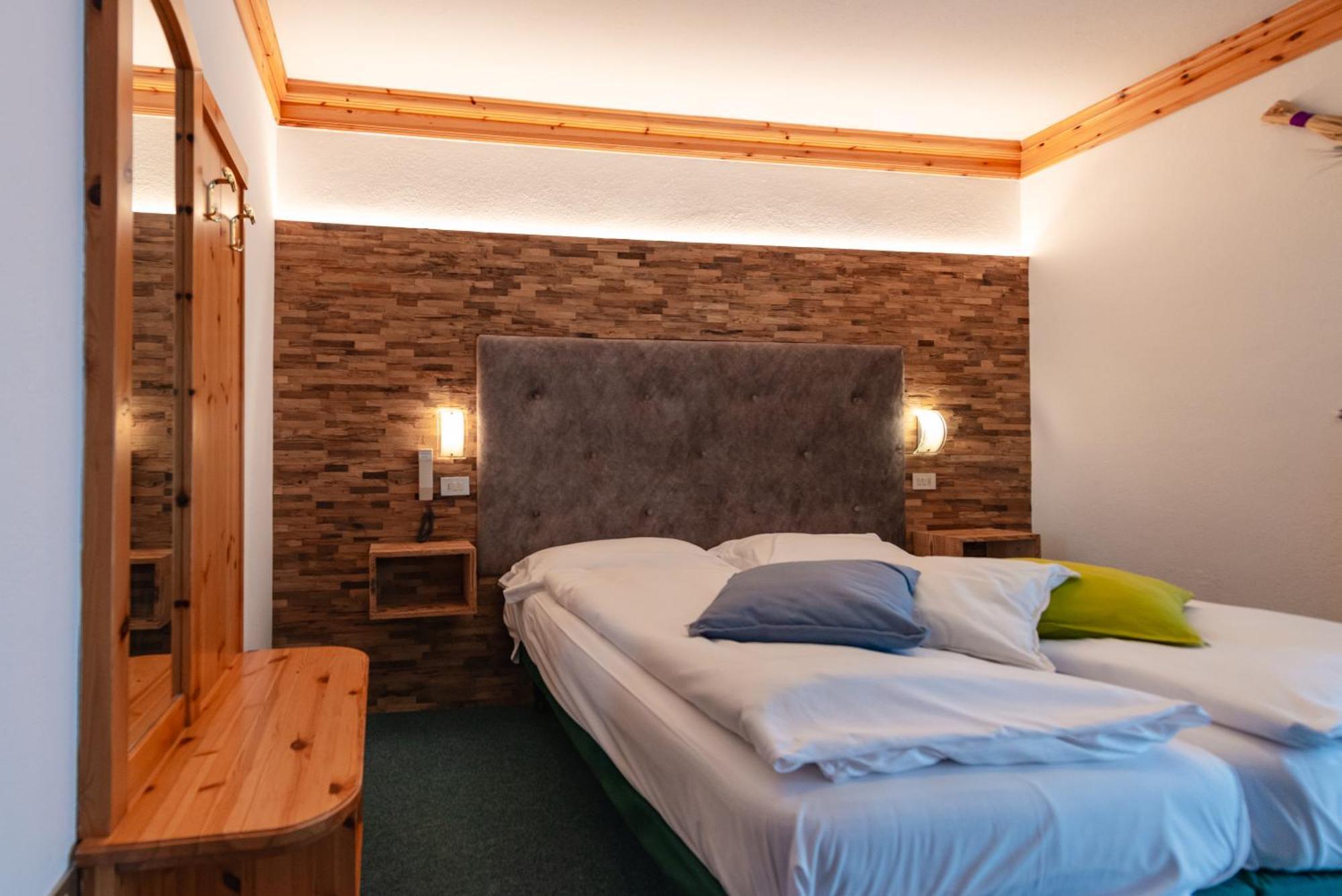 Hotel Ciamol Campitello di Fassa Exterior foto
